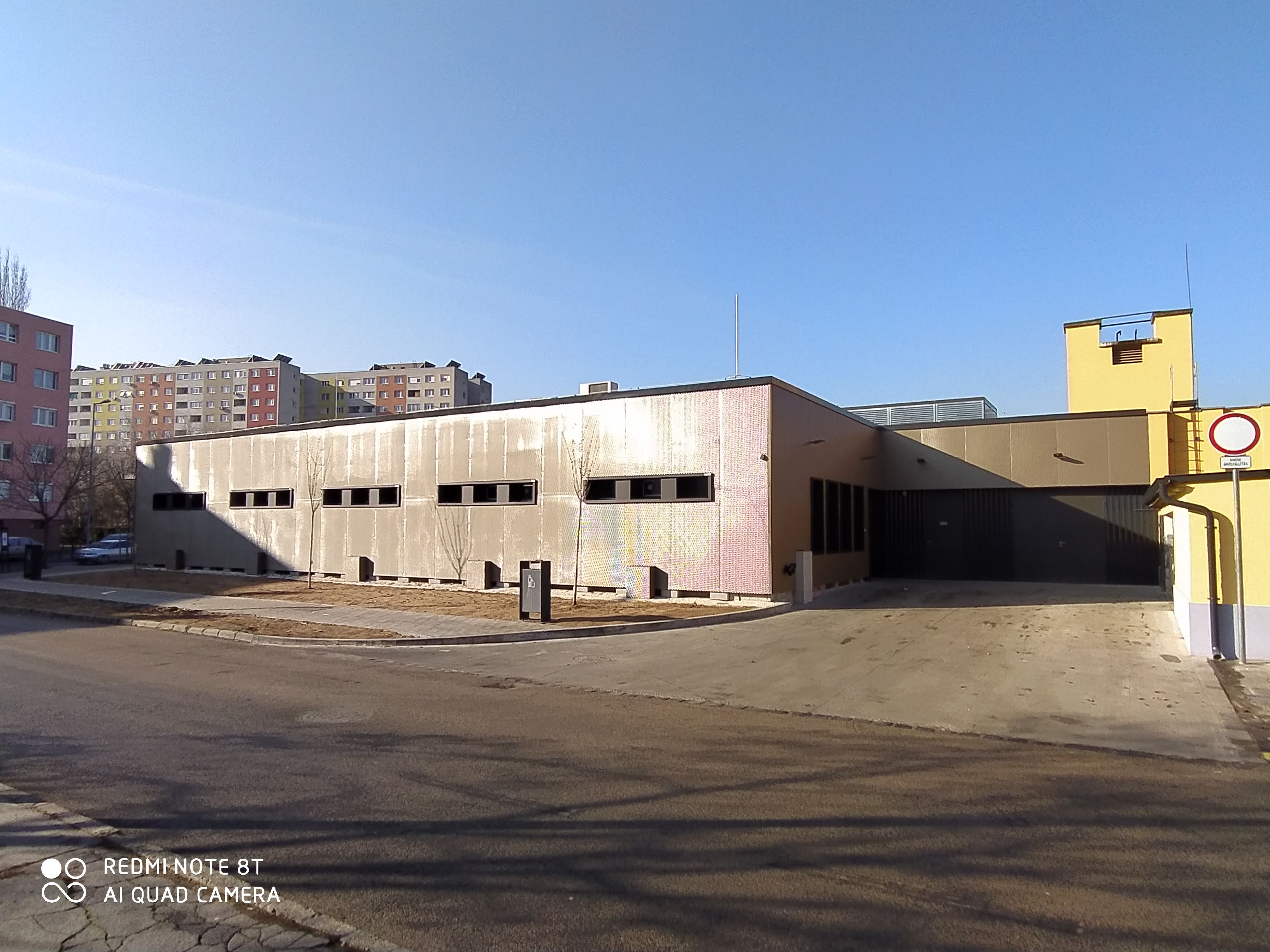 Heltai Jenő tér, élelmiszerüzlet felújítása, Budapest, III. kerület kép - Tarjányi Ákos építészmérnök